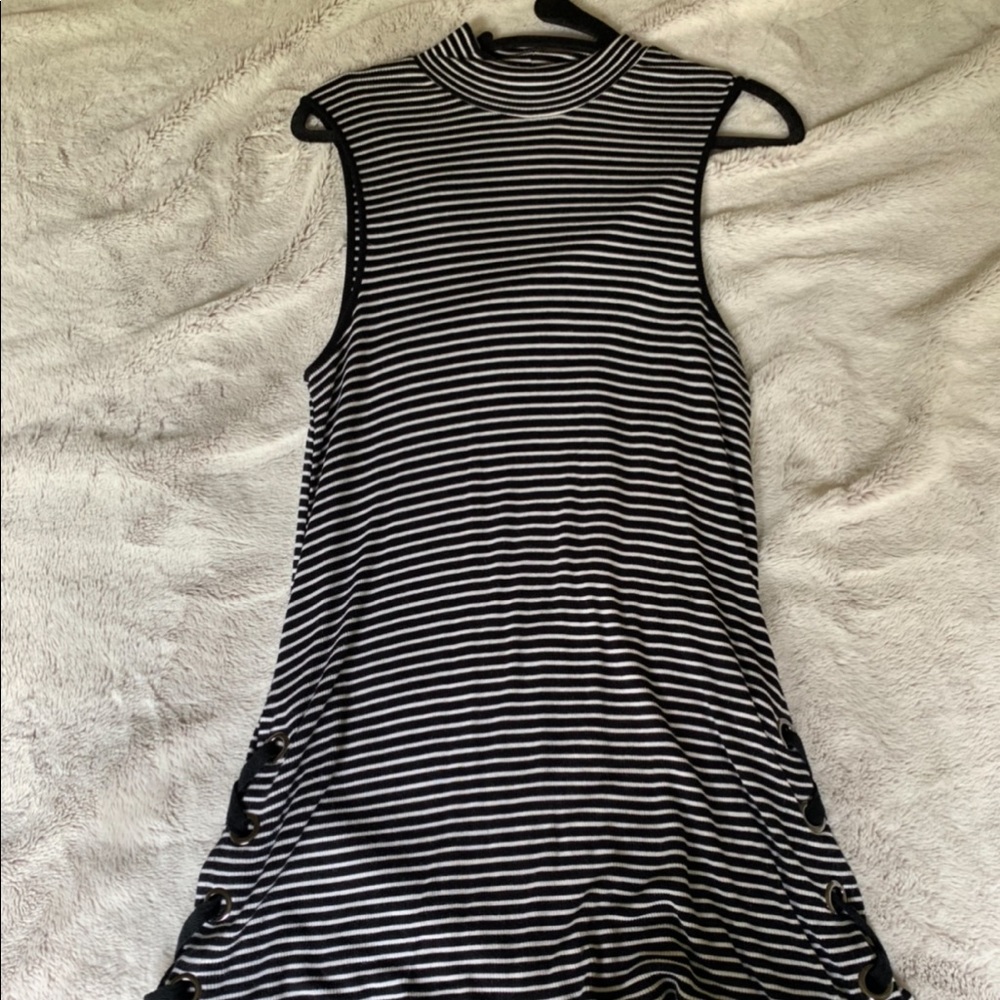 Striped lace up detail dress ✨